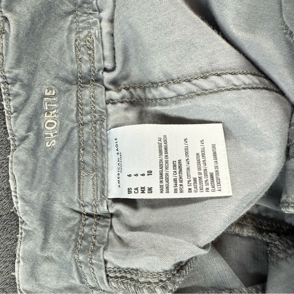 American Eagle Outfitters Light Gray Women's super stretch shorties size 6 - Picture 4 of 8